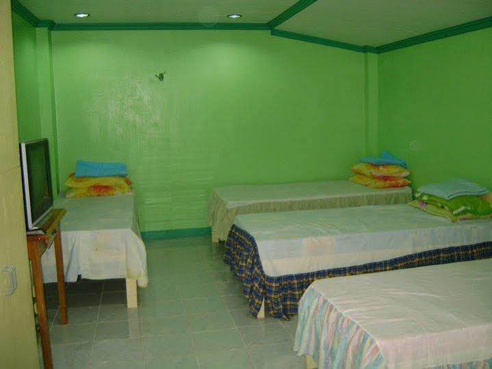Ej Pension House PALAWAN Exterior photo